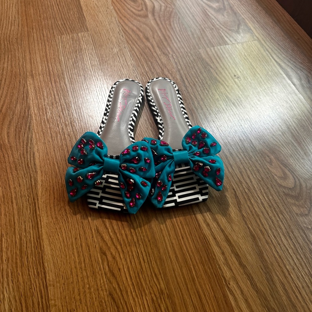 Betsey Johnson Teal and Red Bow Slide Sandals